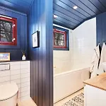 Newly Renovated, Centrally Located Family With Mountain View Дом отдыха Beitostolen
