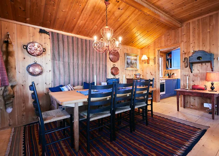 Newly Renovated, Centrally Located Family With Mountain View Casa de Férias