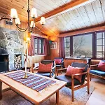 別荘 Newly Renovated, Centrally Located Family With Mountain View Beitostolen