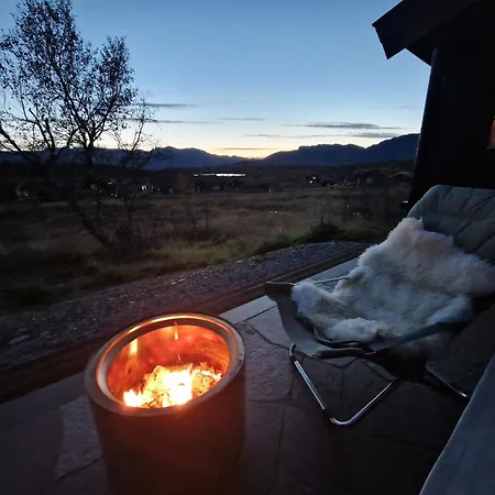 Newly Renovated, Centrally Located Family With Mountain View Holiday home