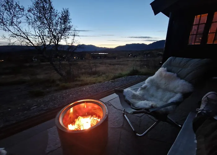 Newly Renovated, Centrally Located Family With Mountain View Holiday home