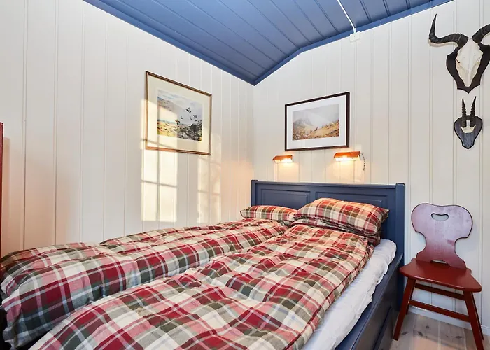 Newly Renovated, Centrally Located Family With Mountain View Holiday home Beitostolen